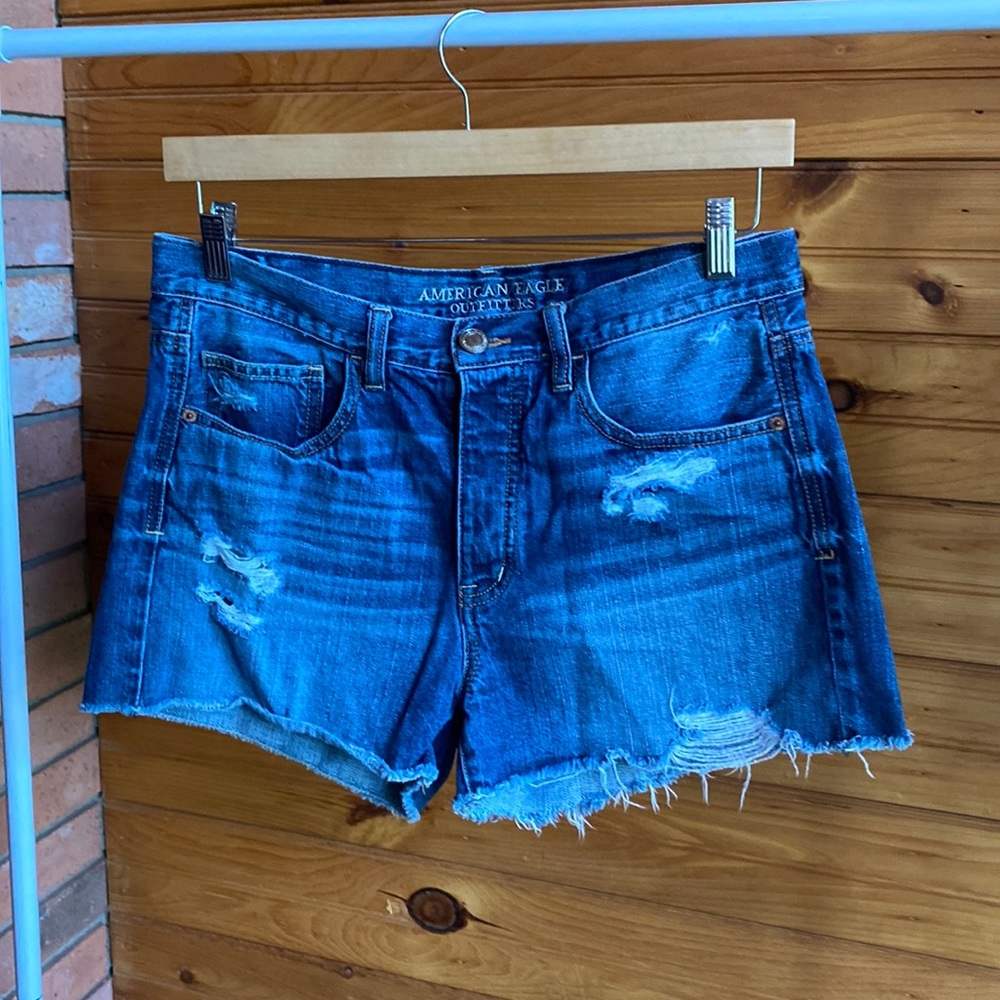 American Eagle Women’s Distressed Jean Shorts, Sz 8